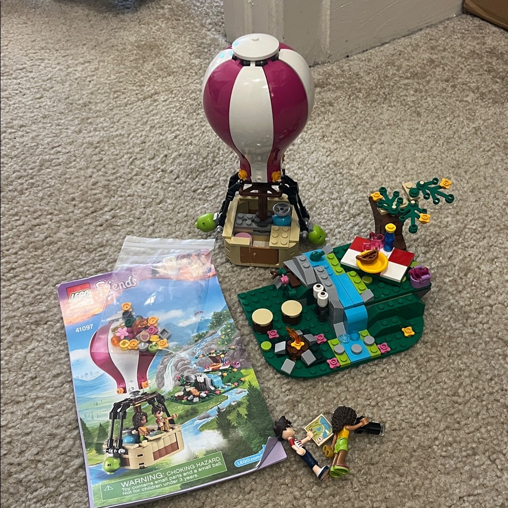 LEGO Friends: Heartlake Hot Air Balloon (41097) Complete w/ Manual